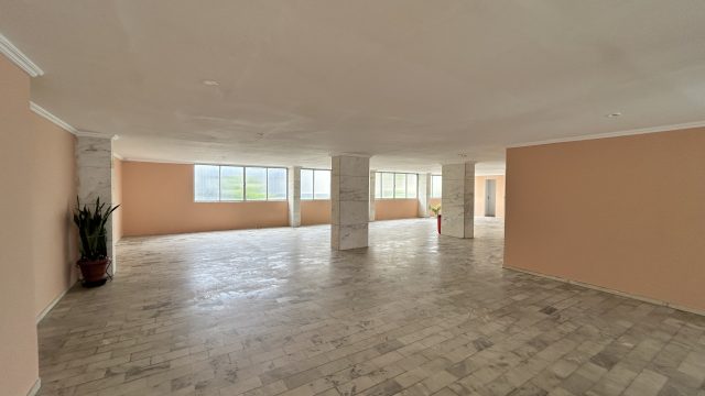 APARTAMENTO 4/4 TENDO 2 SUÍTE NA PITUBA