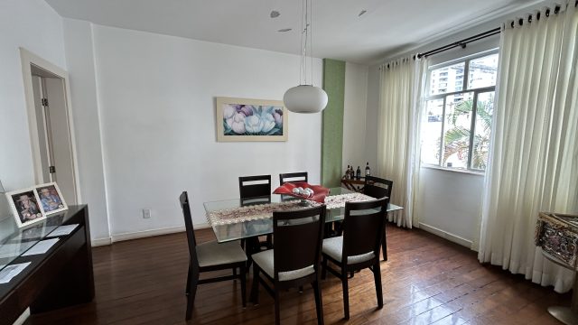 APARTAMENTO 4/4 TENDO 2 SUÍTE NA PITUBA