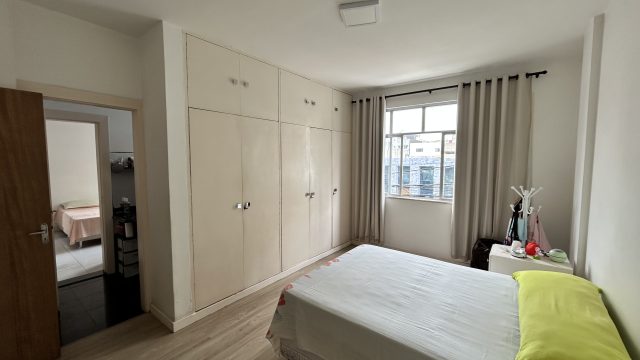 APARTAMENTO 4/4 TENDO 2 SUÍTE NA PITUBA