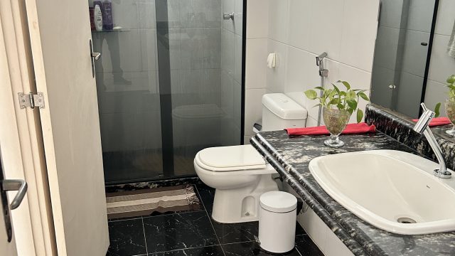 APARTAMENTO 4/4 TENDO 2 SUÍTE NA PITUBA