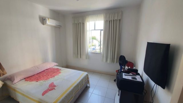 APARTAMENTO 4/4 TENDO 2 SUÍTE NA PITUBA